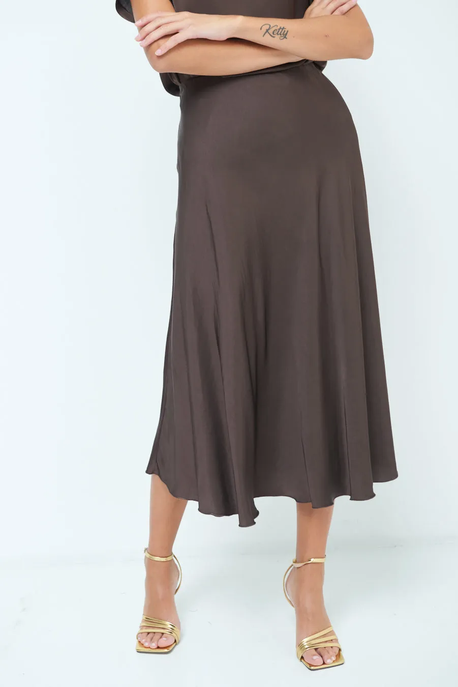 Flowing satin midi skirt wholesale